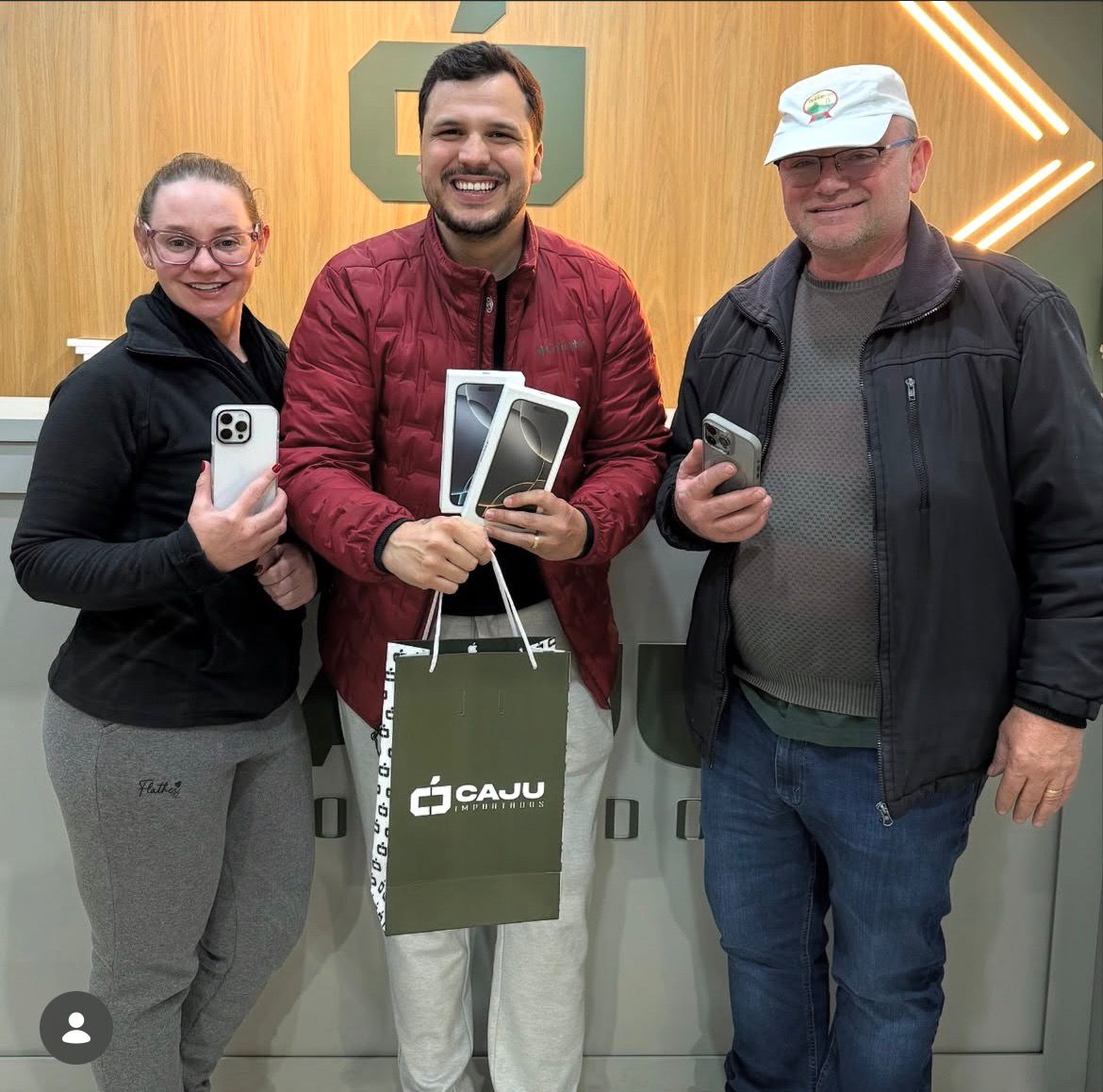 Cliente Caju com Apple Watch
